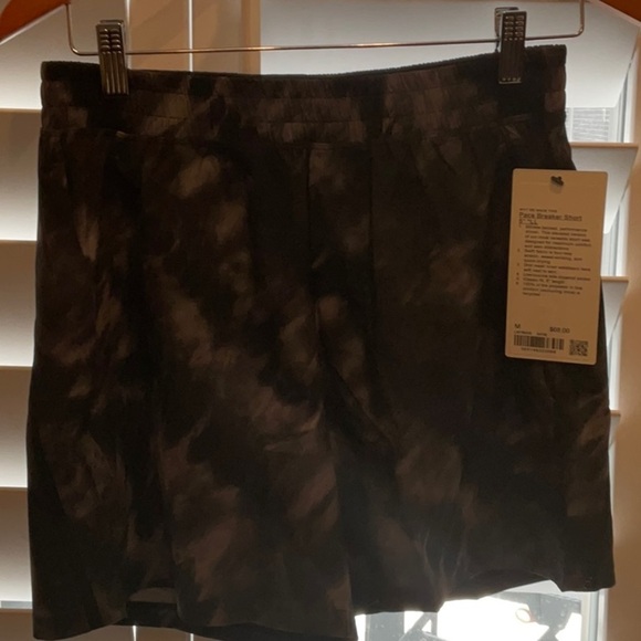 Lululemon Pace Breaker Short 5” LL - Picture 3 of 3